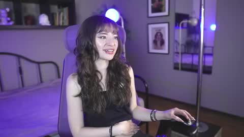 miyuki_wolf online show from 12-04-25, 09:12