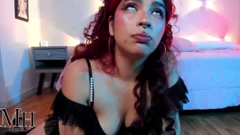 Snapshot of mizzhell_ chatting on 09-24-25, 05:16 mizzhell_ online show from 09-24-25, 05:16
