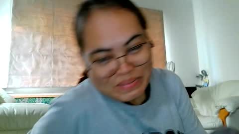 Snapshot of mizzmay chatting on 11-15-25, 02:53 Mizzmay online show from 11-15-25, 02:53