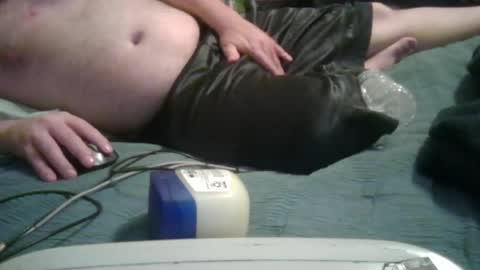 Snapshot of mjh225 chatting on 06-07-26, 05:22 mjh225 online show from 06-07-26, 05:22
