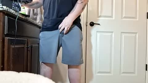 hoodyhoo online show from 02-12-26, 07:36