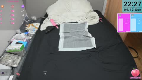 mkuo online show from 04-12-26, 01:27