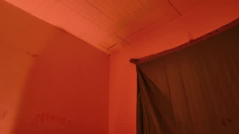 MoonLipson online show from 05-12-26, 02:41