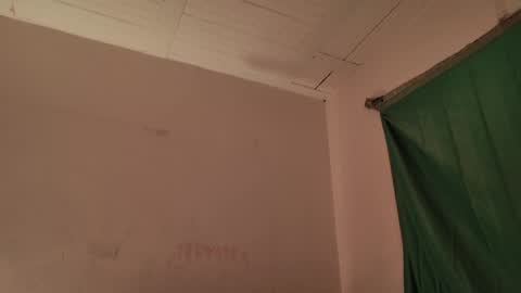 MoonLipson online show from 05-19-26, 01:00