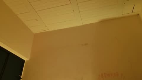 MoonLipson online show from 06-18-26, 01:17