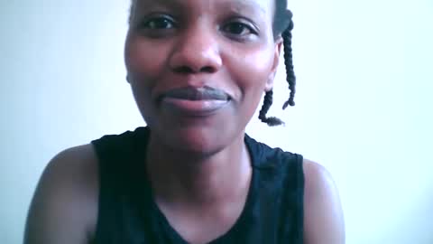 Snapshot of mlle_kali chatting on 10-10-25, 07:07 Mlle Kali online show from 10-10-25, 07:07
