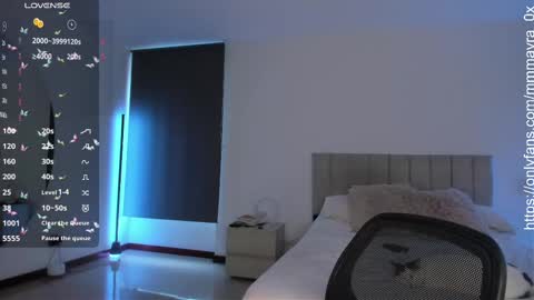 MAYRA   online show from 10-30-25, 09:37