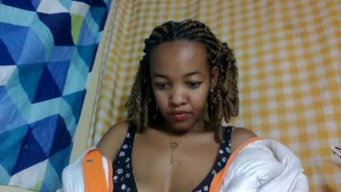 Snapshot of mmyriame chatting on 07-11-26, 10:18 mmyriame online show from 07-11-26, 10:18