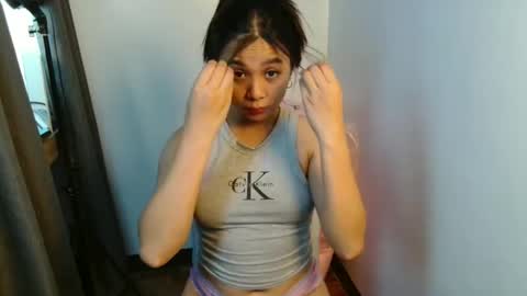 mnopxx33 online show from 02-23-26, 06:11