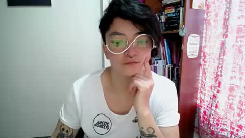 Snapshot of mocca_117 chatting on 07-08-26, 11:58 Sam online show from 07-08-26, 11:58