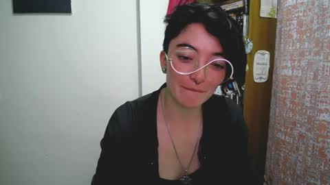Snapshot of mocca_117 chatting on 07-12-26, 01:07 Sam online show from 07-12-26, 01:07