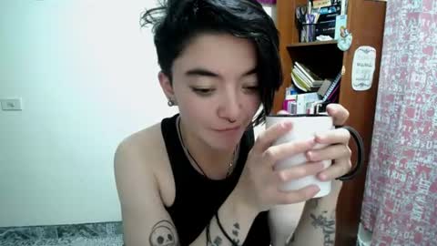 Snapshot of mocca_117 chatting on 07-15-26, 04:18 Sam online show from 07-15-26, 04:18
