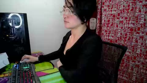 Snapshot of mocca_117 chatting on 08-03-26, 01:26 Sam online show from 08-03-26, 01:26