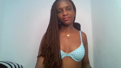 Snapshot of mochauara chatting on 07-24-26, 01:20 mocha online show from 07-24-26, 01:20