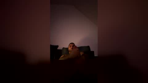 Snapshot of mocro453 chatting on 06-11-26, 02:00 mocro453 online show from 06-11-26, 02:00