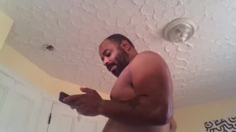 Snapshot of modestguy1084 chatting on 09-28-25, 02:55 modestguy1084 online show from 09-28-25, 02:55