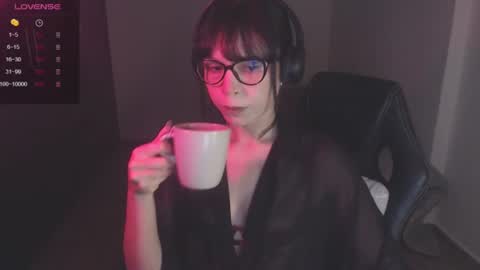 Snapshot of modjo_ chatting on 06-16-26, 04:37 Modjo online show from 06-16-26, 04:37