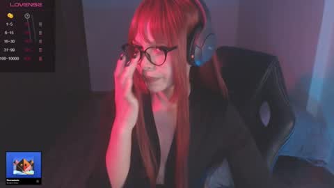 Snapshot of modjo_ chatting on 06-17-26, 04:04 Modjo online show from 06-17-26, 04:04