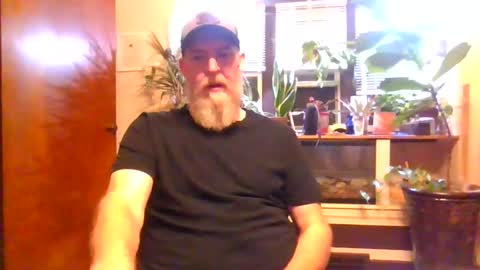 Snapshot of moeblick chatting on 10-02-25, 11:28 moeblick online show from 10-02-25, 11:28
