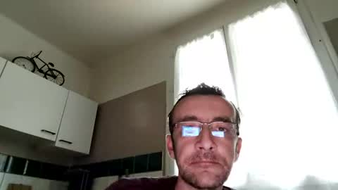 Snapshot of moidavid511 chatting on 06-15-26, 02:41 davidreims511 online show from 06-15-26, 02:41