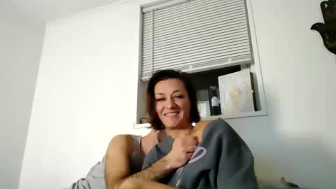 MoistKnickerChick online show from 12-14-24, 03:18