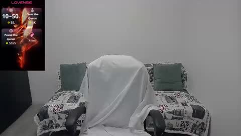 Snapshot of mojjo_erika chatting on 05-02-26, 09:03 erika online show from 05-02-26, 09:03