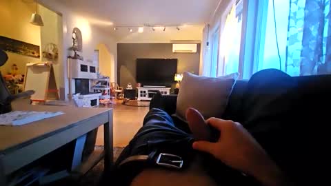 Snapshot of mojo28112 chatting on 11-27-25, 08:16 mojo28112 online show from 11-27-25, 08:16