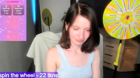 Snapshot of mollie_blush chatting on 05-21-26, 03:30 mollie_blush online show from 05-21-26, 03:30