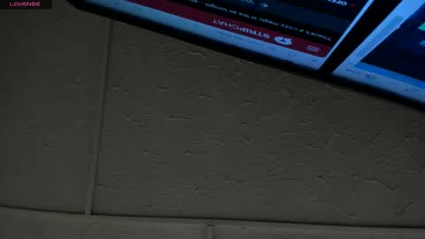 Hey Guys  Im Mollie online show from 12-19-25, 12:12