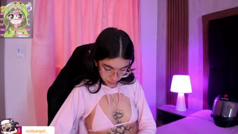 Molly online show from 04-07-26, 04:18