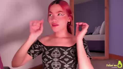 Snapshot of molly_evaans chatting on 09-23-25, 03:53 Molly  online show from 09-23-25, 03:53