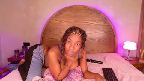 Snapshot of molly_jackson chatting on 05-16-26, 12:18 Molly Jackson online show from 05-16-26, 12:18