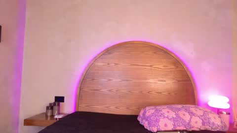 Snapshot of molly_jackson chatting on 07-12-26, 06:54 Molly Jackson online show from 07-12-26, 06:54