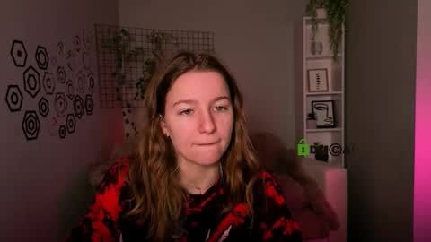 molly_lesser online show from 12-22-25, 10:23