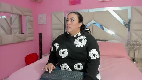 molly_madisson0 online show from 03-04-26, 12:33