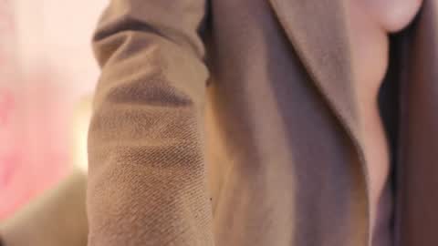   MOLLY   online show from 01-17-25, 06:02