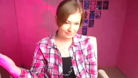 Molly online show from 10-30-25, 01:01