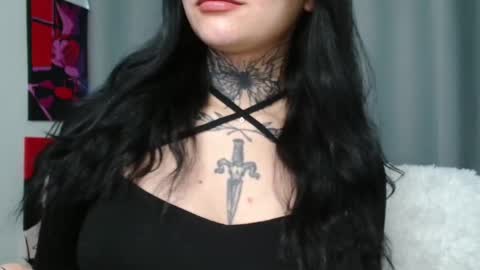 Lina online show from 12-25-24, 09:13