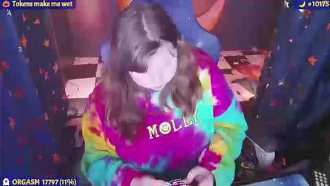 molly_moons online show from 10-18-25, 05:46