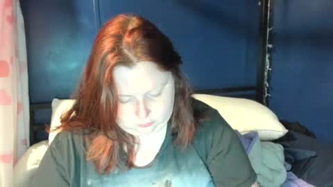 molly_moons online show from 07-30-26, 05:56