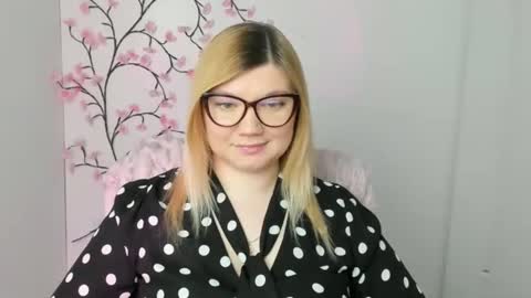 Molly online show from 03-06-26, 12:56