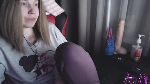 I have new photos come and see with love Molly online show from 02-03-25, 08:13