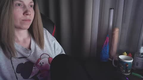 I have new photos come and see with love Molly online show from 03-12-25, 05:28