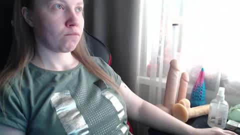 I have new photos come and see with love Molly online show from 03-18-26, 08:17