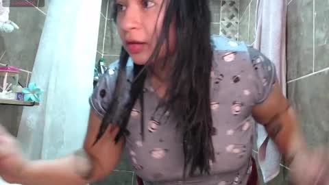 Molly online show from 11-05-25, 06:46