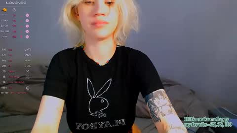 Snapshot of molly_smolly_ chatting on 05-03-26, 04:57 lo online show from 05-03-26, 04:57