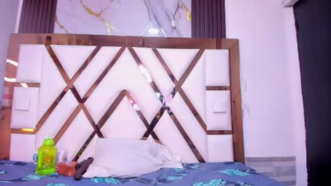 Yuli online show from 07-19-26, 01:42
