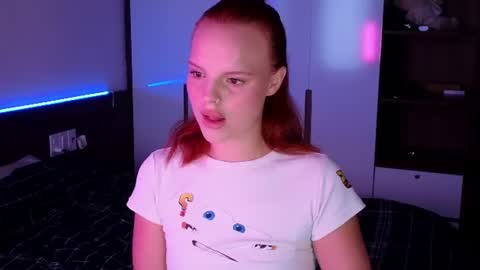 Snapshot of mollybossy chatting on 07-12-26, 12:56 Molly online show from 07-12-26, 12:56
