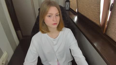Snapshot of mollydangerous chatting on 11-09-25, 10:57 Taisha online show from 11-09-25, 10:57
