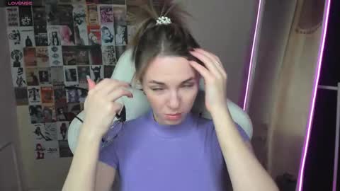 Molly online show from 10-21-25, 01:50
